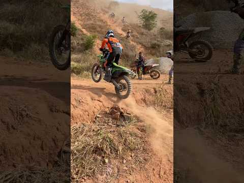 Desafio de senhora de oliveira #moto #automobile