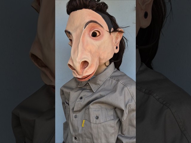 Vídeo relacionado con Tom Pelphrey (Smile) Mascaras de Personajes Famosos, Caras de Carton