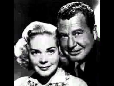 Phil Harris / Alice Faye radio show 4/2/50 The Flying Saucer