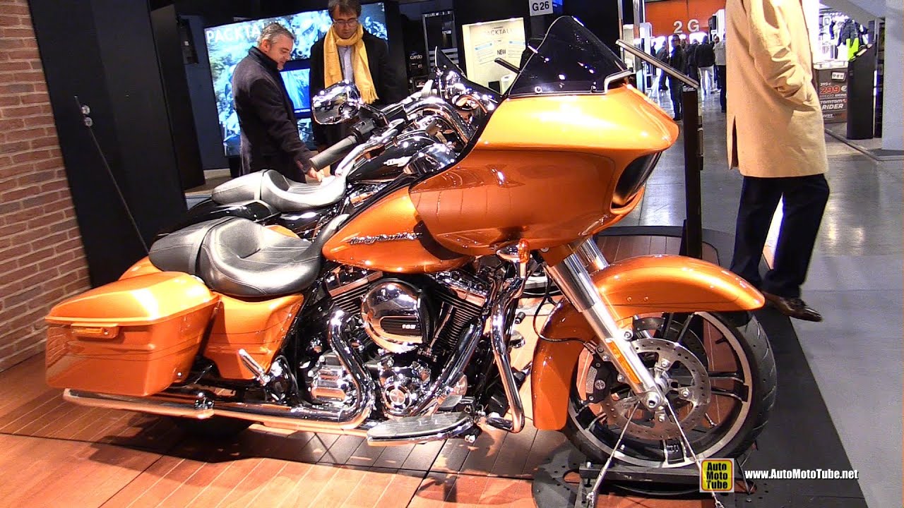 2015 Harley-Davidson Touring Road Glide Special - Walkaround - 2014 EICMA Milan Motorcycle Exhibitio
