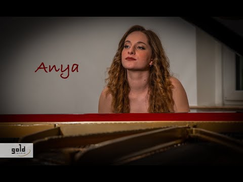 Paulina - Anya (OFFICIAL MUSIC VIDEO)