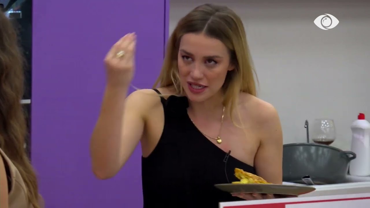 “Graciano e tepron”/ Françeska dhe Heidi sqarohen