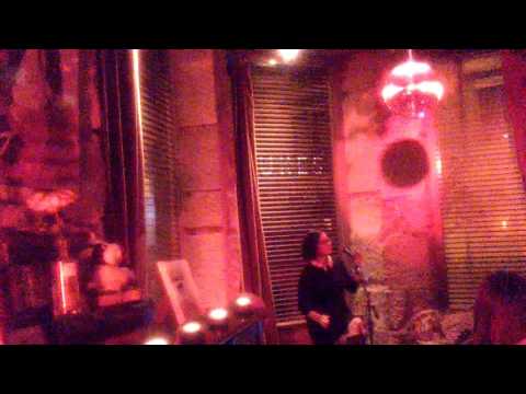 Jean Honeymoon live performance of Seasons