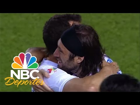 Gol de Mariano Pavone - León 0-1 Cruz Azul | Liga MX | NBC Deportes