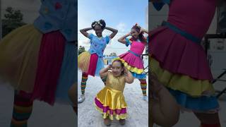 TIK TAKA com Maria Clara MC Divertida e Bailarinas - Música para Crianças Cantar e Dançar