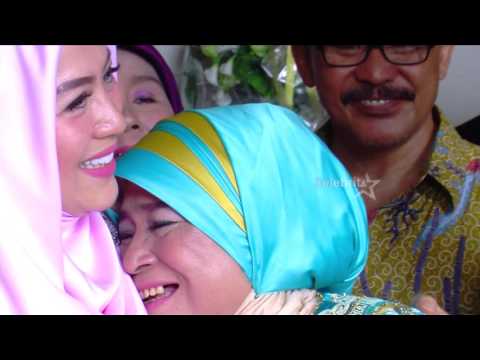 Hadiah Mewah Denny Cagur Untuk Sang Ibunda | Selebrita Pagi