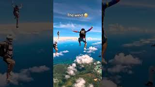 Download lagu Skydiving looks unreal 😯 (via @Skydiving Center Seychelles/TT) #shorts mp3