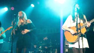 The Pierces sing &quot;Sticks and Stones&quot; live at The Leadmill Sheffield 18th Dec 2010