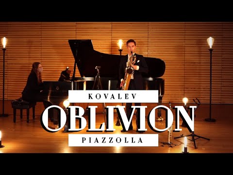 Piazzolla - Oblivion on baritone and soprano saxophones