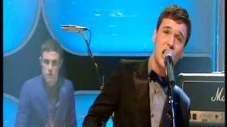 The Ordinary Boys Vs Lady Sovereign - Nine2Five Live TOTP