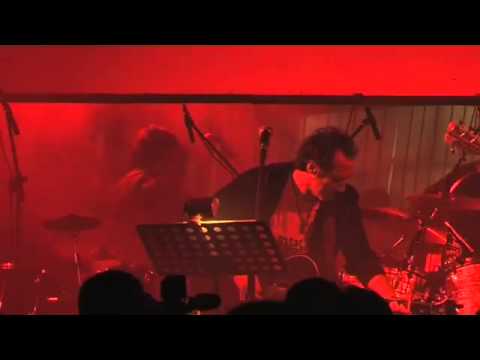 METESSI & ZVIJEZDE - Ona nije ovdje