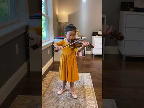 Gavotte by Gossec - Freya Chen (3 yrs old), Suzuki Violin Book 1