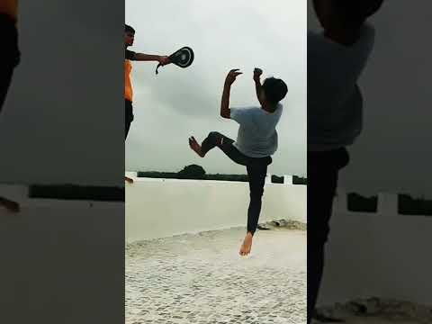 360 kick , how to do 360 kick , Tornado Kick , jump spinning kick , fight kick , Round Kick ,