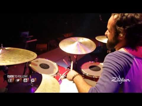 download lagu mp3 mp4 The Killers Ronnie Vannucci, download lagu The Killers Ronnie Vannucci gratis, unduh video klip The Killers Ronnie Vannucci