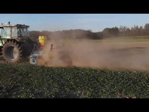 Deutz - Fahr Agrostar DX 6.31 mit Scheibenegge