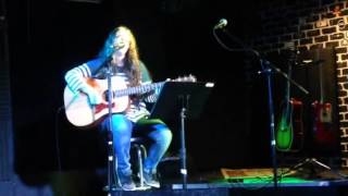 Midnight and lonesome- pho cao open mic 2015