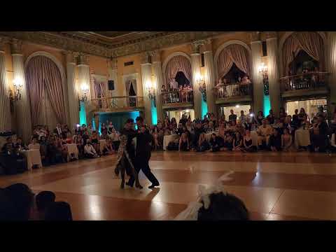 Argentine tango: Javier Rodriguez & Moira Castellano - Del Tiempo Guapo