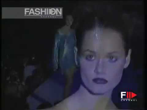 "Katharine Hamnett" Spring Summer 1997 London 4 of 5 pret a porter woman by FashionChannel