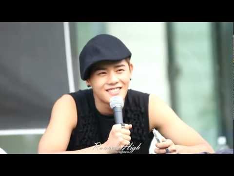 [Fancam] 120811 ZE:A Dongjun - fansigning event 3 (밥먹었어요?)