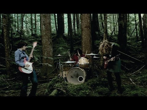 Sleater-Kinney - Entertain [OFFICIAL VIDEO]