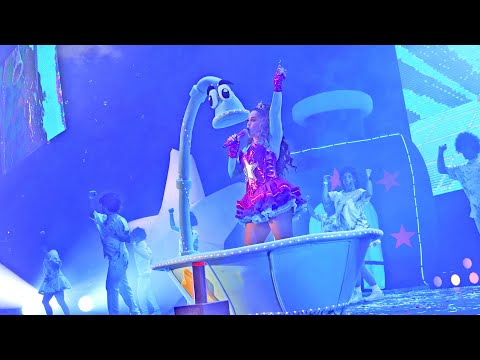 No Me Quiero Bañar (En Vivo en la Arena Monterrey 2022)