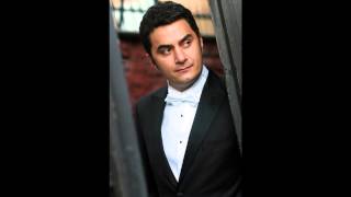 Bekir Ünlüataer - Aşkımın İlkbaharı İlk Heyecanım Benim