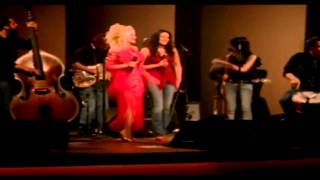 Dolly Parton &amp; Norah Jones Creepin&#39; in