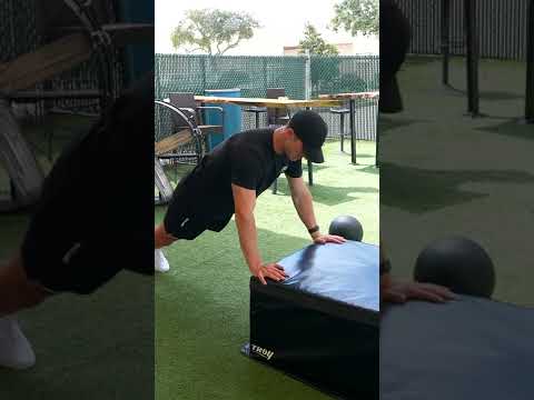 فيديو Incline Push-Up