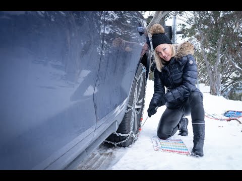 How to fit wheel chains with Elise Elliott