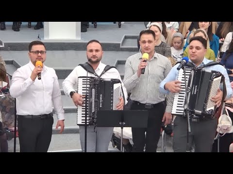 Frații Strugariu - Miros de cer să răspândesc