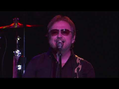 Blue Öyster Cult - Shooting Shark / The Vigil - Live 2014