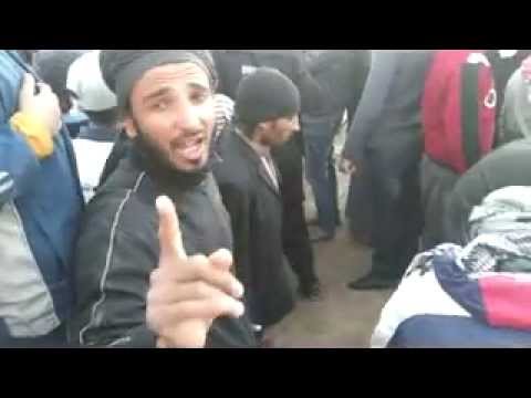 تشييع صلاح العواد العبد أحد عناصر لواء بشائر النصر من أبناء مدينة العشارة قضى أثناء معركة مطار دير الزور العسكري