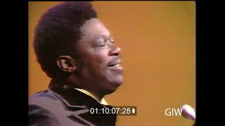 B.B. King Performs "Ask Me No Questions"