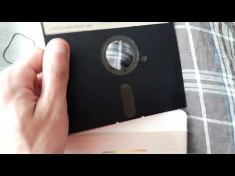 1982/1983 Apple II An Introduction to the Apple IIe Computer A2D2001B Floppy Disk