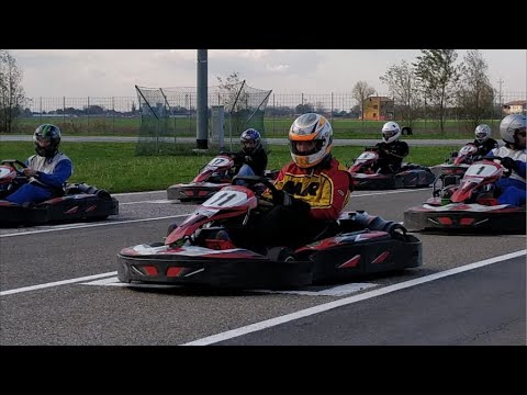 Driving simulation center - qualche domanda su come diventare pilota?;)