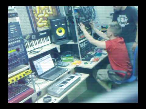 TB-303 & TR-808 & Syntecno Acid Techno Trance