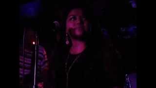 Dengue Fever - Hold My Hips + Tokay (Live @ Sticky Mike&#39;s Frog Bar, Brighton, 30/09/15)