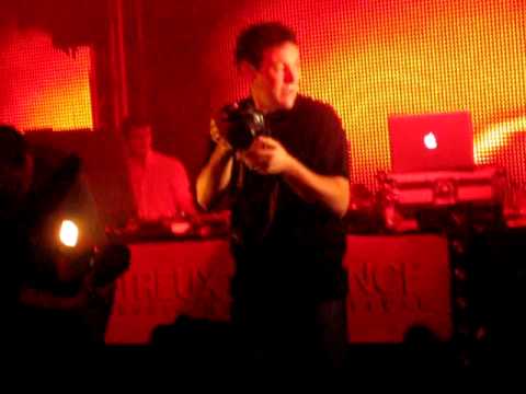 Joachim Garraud feat Mustard Pimp and Zé - I'm InvaDed @ Sundance Festival (23.05.2010) [HQ]