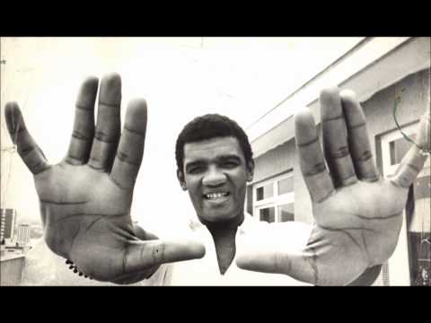 Aqui É O País do Futebol - Wilson Simonal