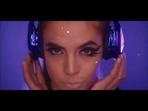 DJ Merk, DJ Combo, Maureen Sky Jones - Living On Video (Promo Video)