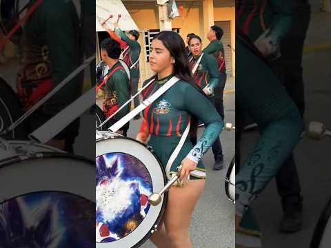 Anahi ❤️🇪🇨👌 Bombista #bastoneras #linda