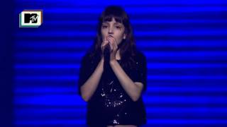CHVRCHES - Never Ending Circles Live (Official Video)