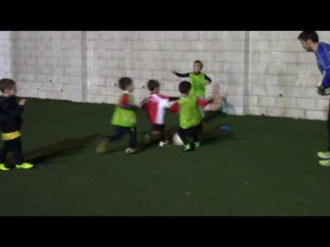 Resumen de los partidos de entrenamiento en el CE Sant Jordi. Escuela de Fútbol ProFutbol Talent.