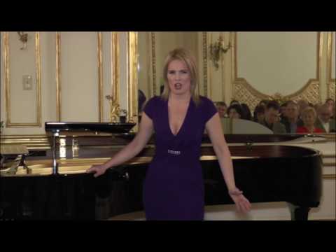 Mezzosoprano Edyta Kulczak - El Paño Moruno