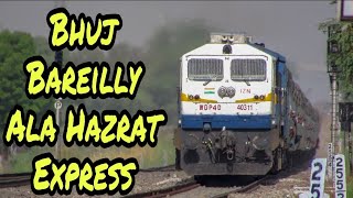 preview picture of video 'Bhuj(भुज)-Bareilly(बरैली) Ala Hazrat Express skips Bindayka @ good speed | Phulera Jaipur | IR'