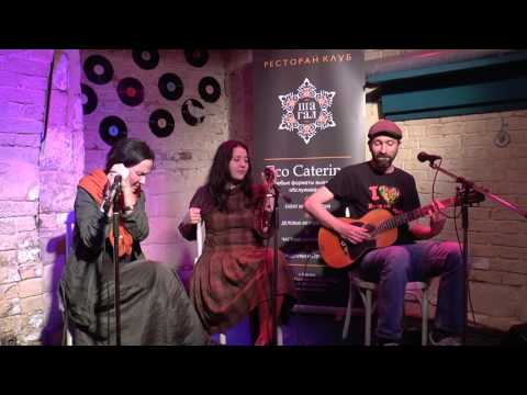 Anna Khvostenko, Alisa Ten, Vanya Zhuk. "Душечка" (Russian romantic song)