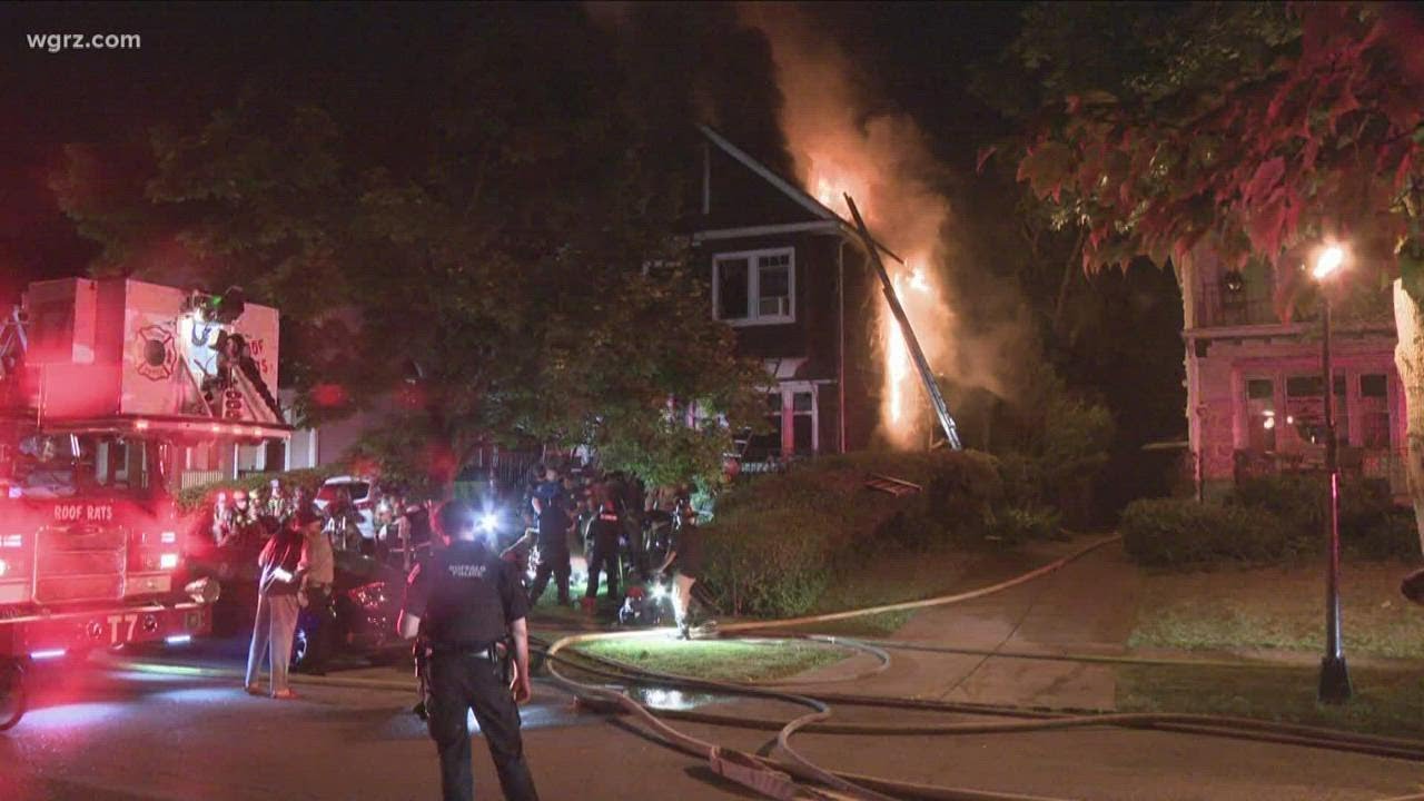 3 people killed in Buffalo house fire