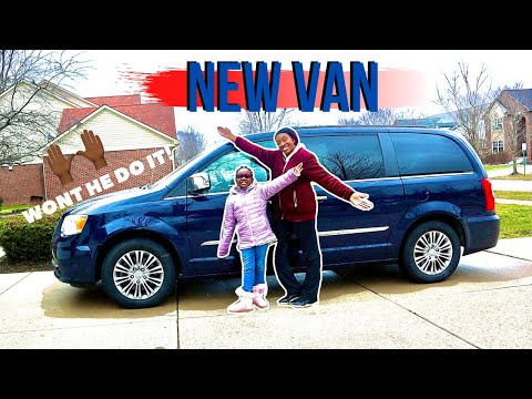 OFFICIALLY A MINI VAN MOM | CAR SHOPPING + NEW CAR