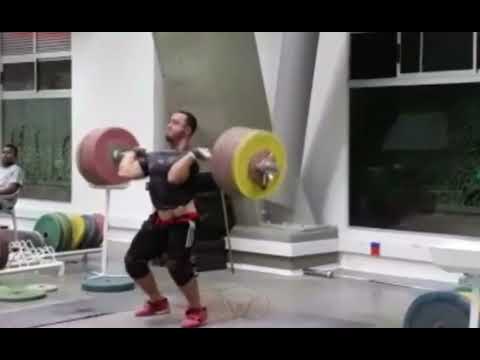 Arley Mendez (85) 210 kg clean and jerk