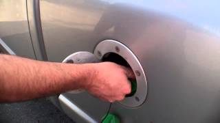 Locking Fuel Cap Installation